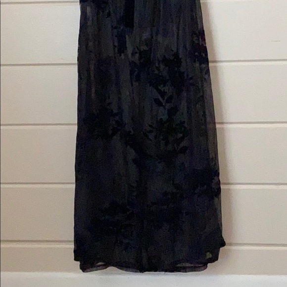 Band of Gypsies Flocked Floral Lace Maxi Dress - Picture 3 of 8
